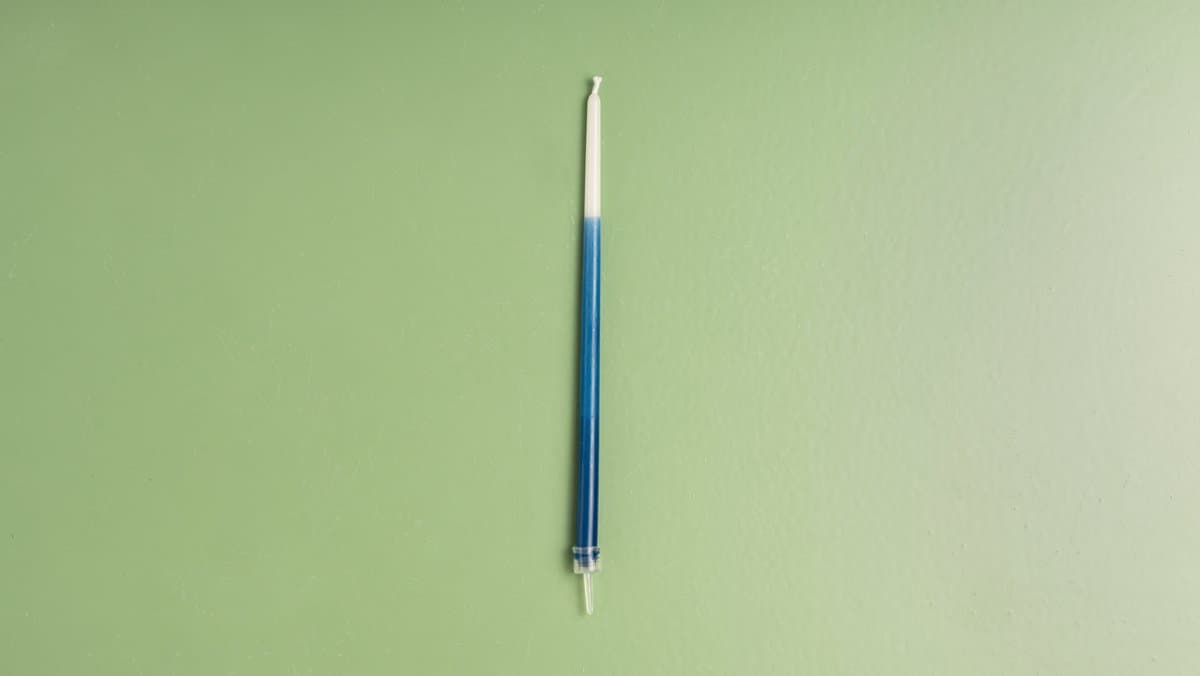 Premium swirly candle blue