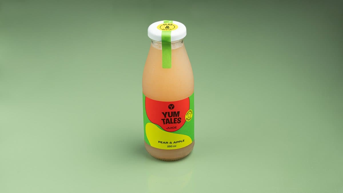 Pear and apple juice