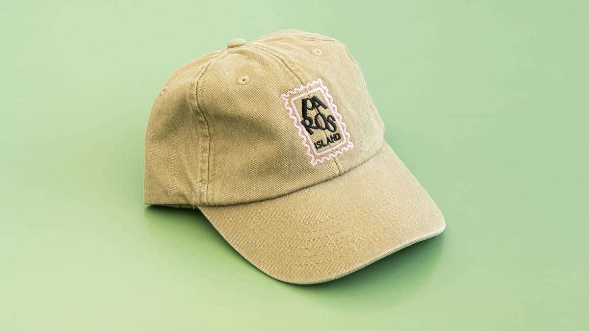 "Postage stamp" cap - beige colour
