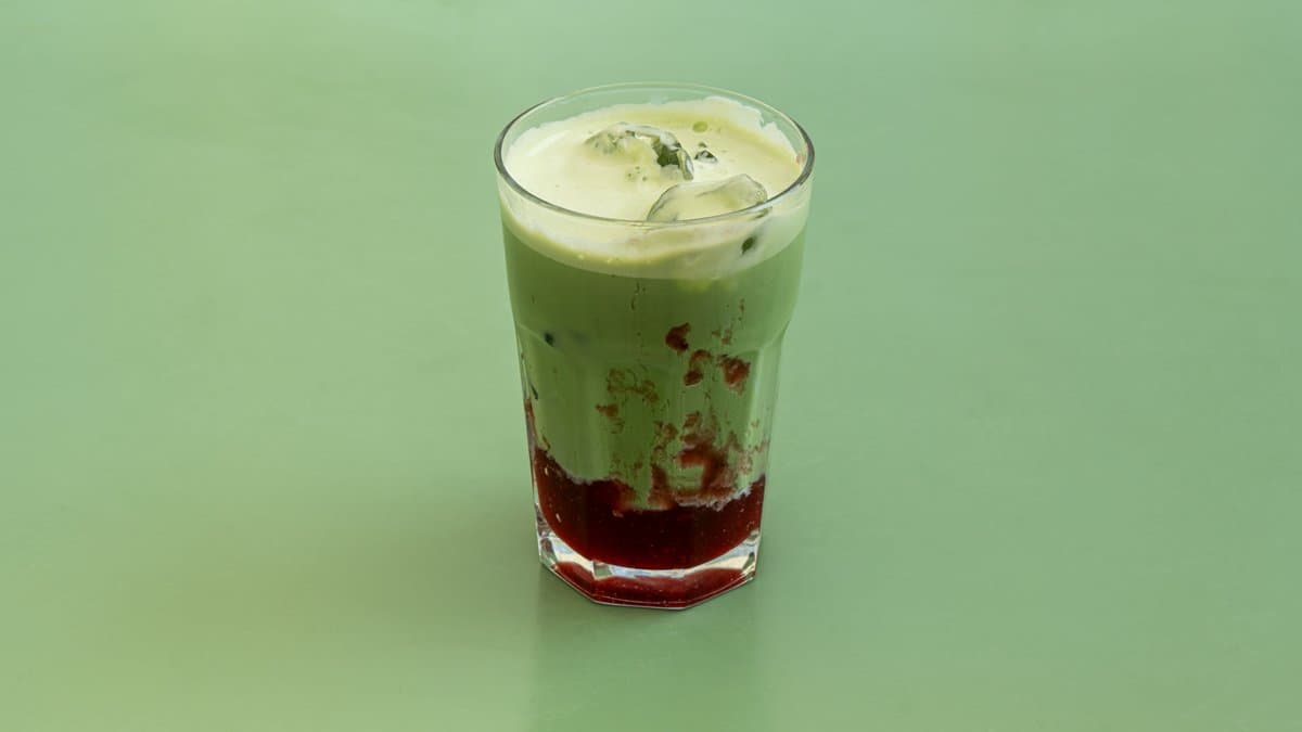 Iced strawberry matcha latte